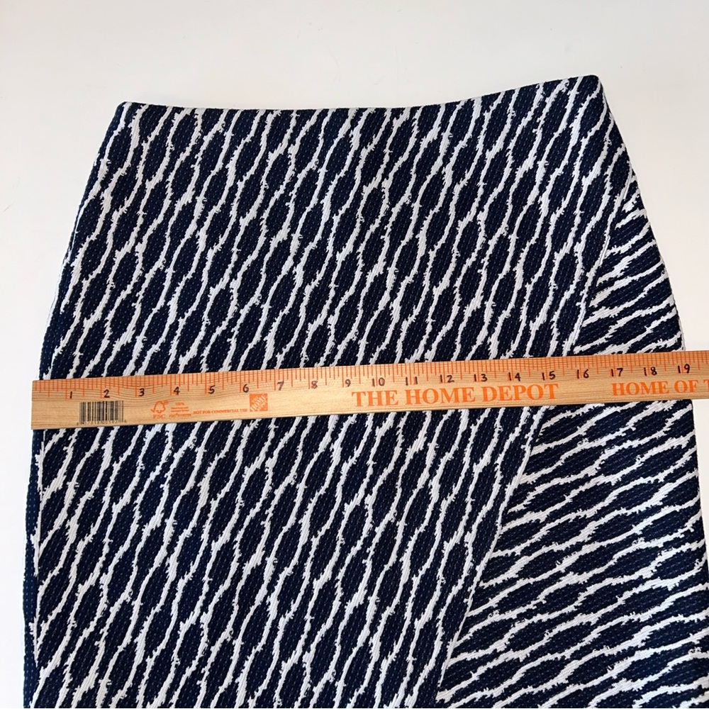 LOFT womens blue white textured faux wrap asymmetrical mini skirt size Medium - Picture 7 of 9